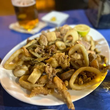 Bajo El Gallo Apartment *