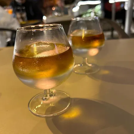 Bajo El Gallo Apartment