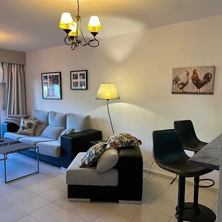 Bajo El Gallo Apartment *