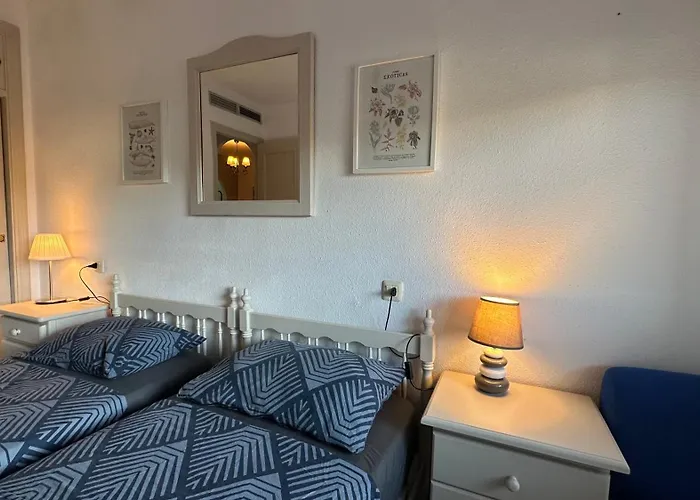 Bajo El Gallo Apartment *